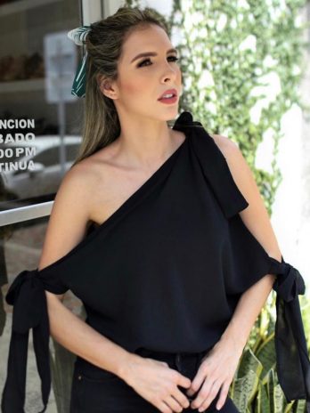 Blusa Amarre triple negra