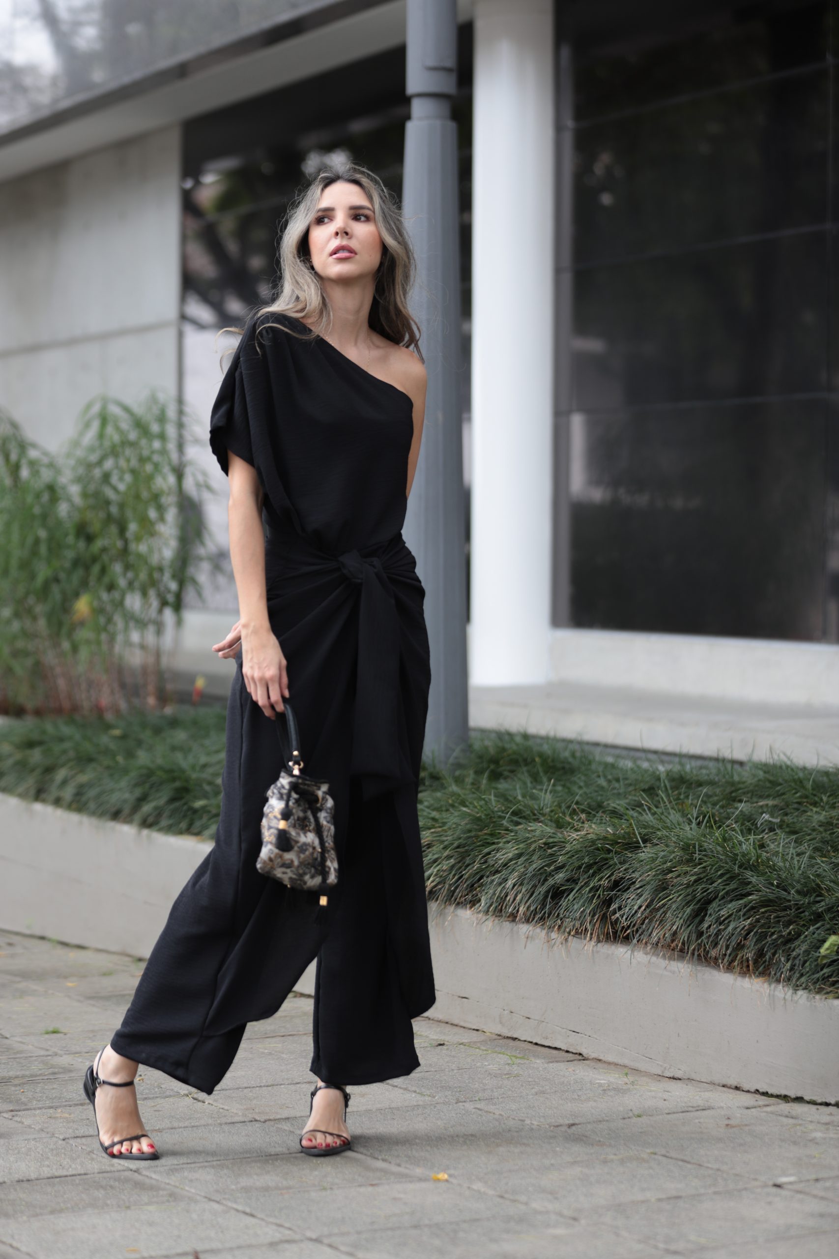 Enterizo Petra Negro - Imagen 5